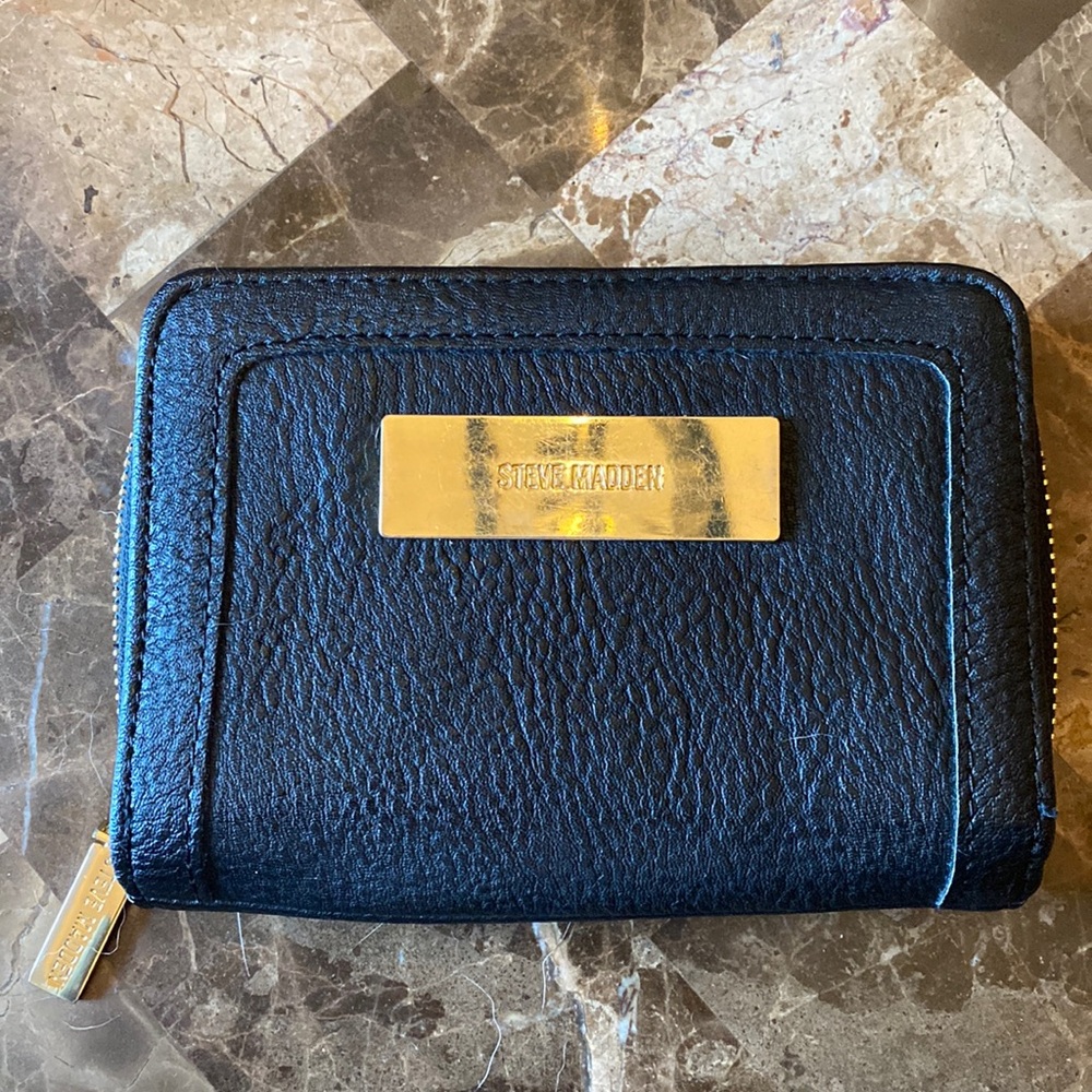 Steve Madden wallet